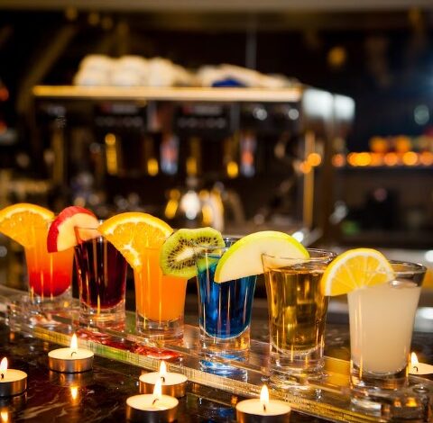 cocktail bars in Toronto